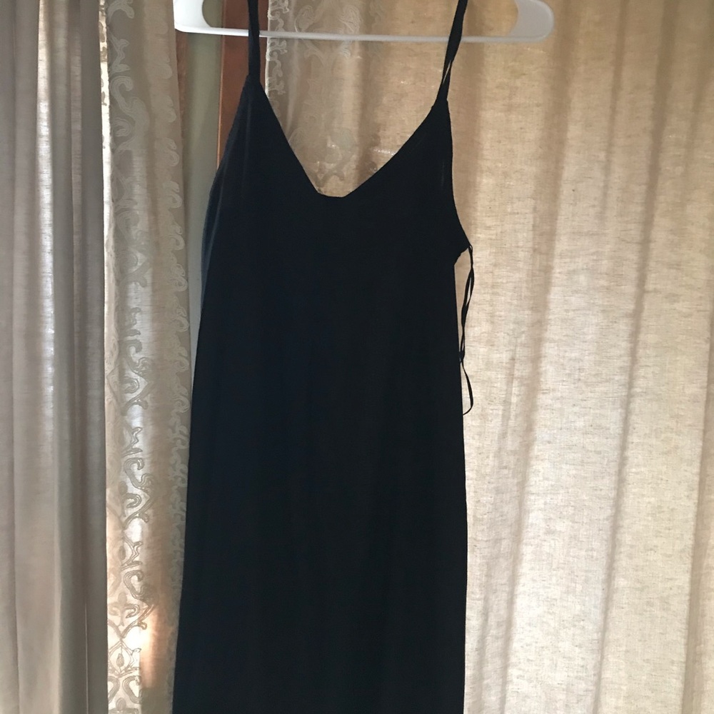 Plain simple black Roxy dress